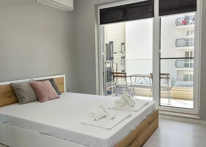 Sunny 1bd Flat In St Constantine & Helena Complex By Flat Mаnаger 바르나