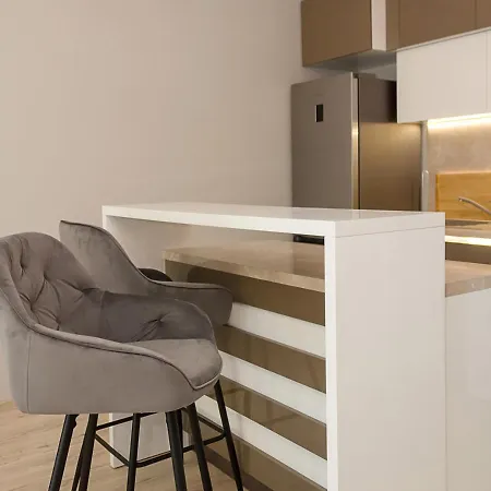 Sunny 1bd Flat In St Constantine & Helena Complex By Flat Mаnаger דירה וארנה