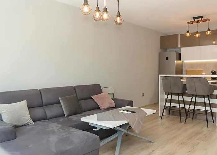 Apartment Sunny 1bd Flat In St Constantine & Helena Complex By Flat Mаnаger