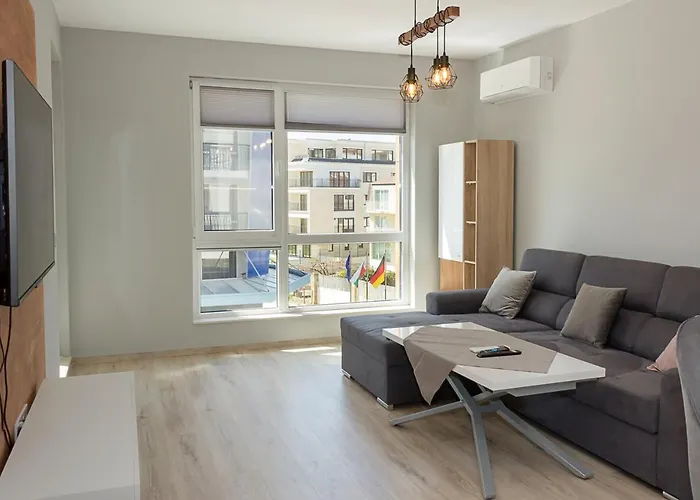 Sunny 1bd Flat In St Constantine & Helena Complex By Flat Mаnаger Apartment